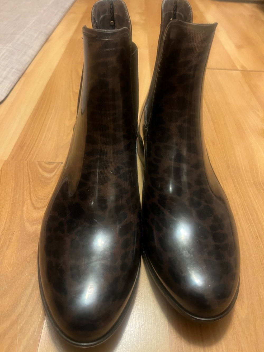 Sam Edelman Leopard Tinsley Chelsea Ankle Rain Boots Size 9